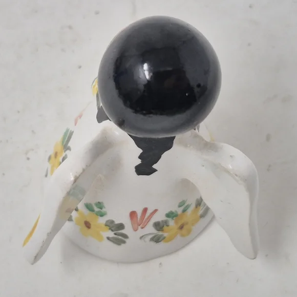 Hand-Painted Mexican Pottery Angel Figurine with Floral Design - Picture 5 of 6